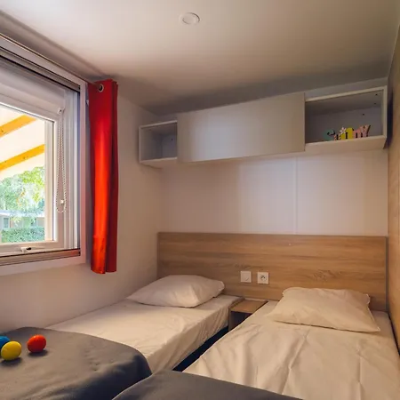 Camping L'oasis Des Dombes
