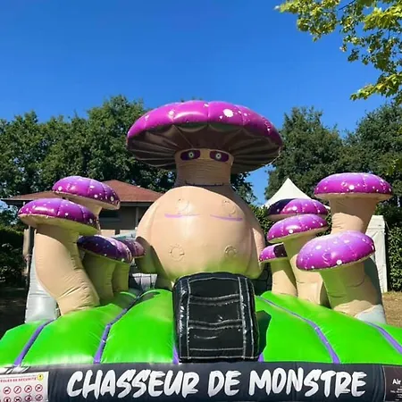 Campsite L'oasis Des Dombes 3*