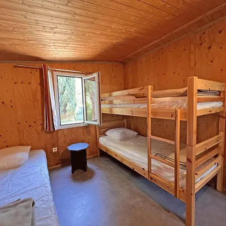 L'oasis Des Dombes Campsite 3*