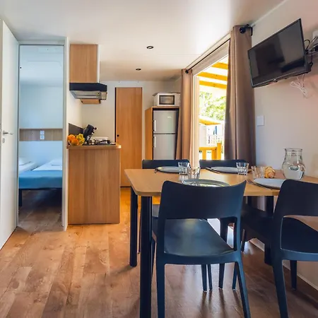 Campsite L'oasis Des Dombes Amberieux-en-Dombes