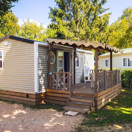 Campsite L'oasis Des Dombes 3*