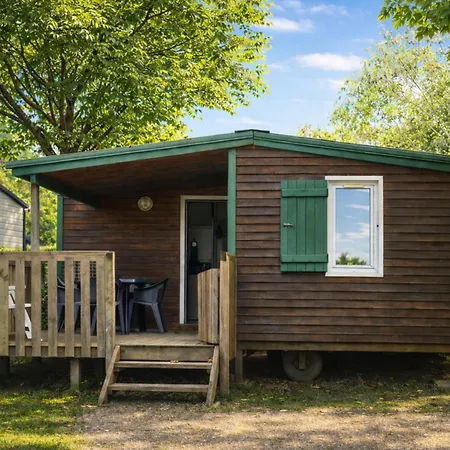 Campsite L'oasis Des Dombes 3*